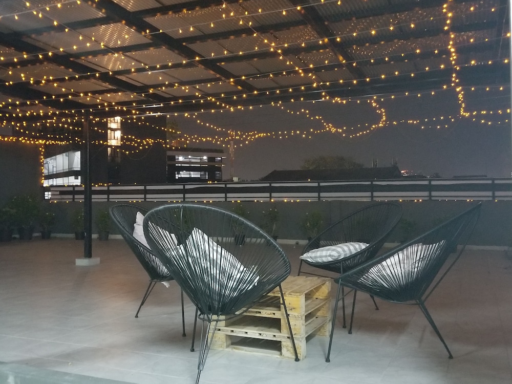 Bed To Bangkok - Hostel