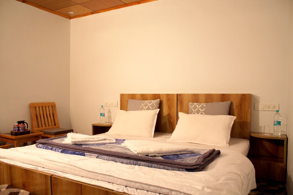 Karma Lodge