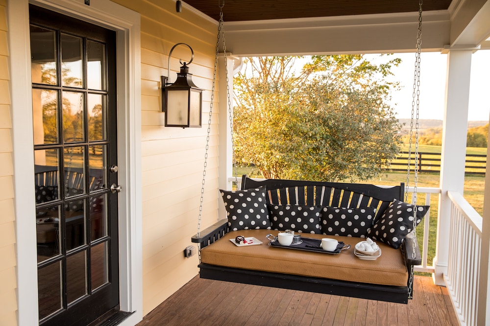 Inn at Willow Grove