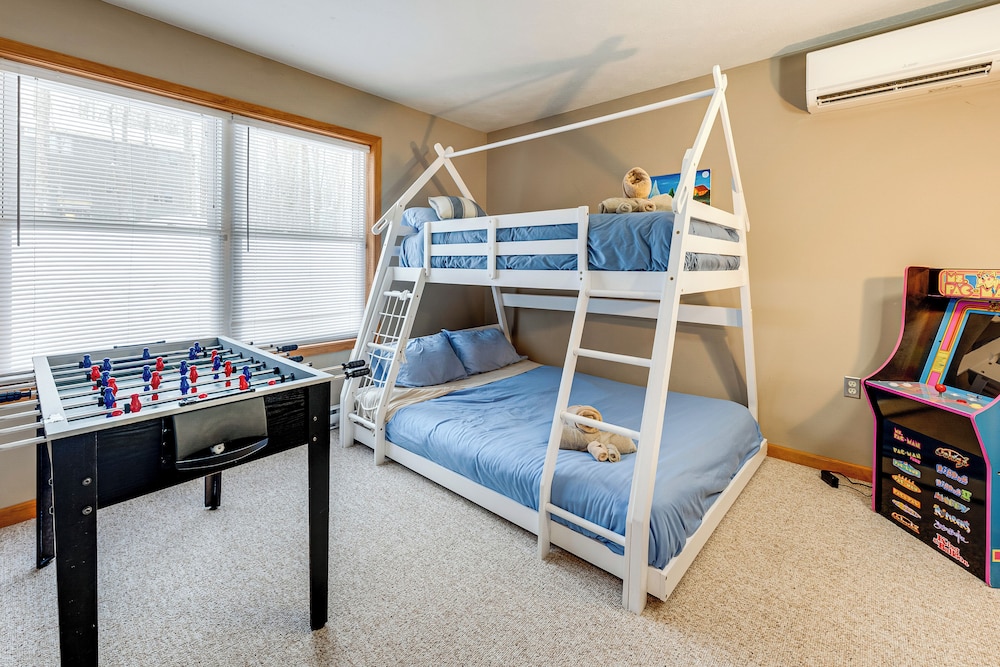 Arrowhead Lake Community Perks! Cozy Family Home