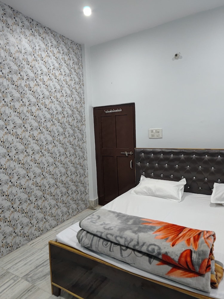 Shree Shyam Paying Guest House
