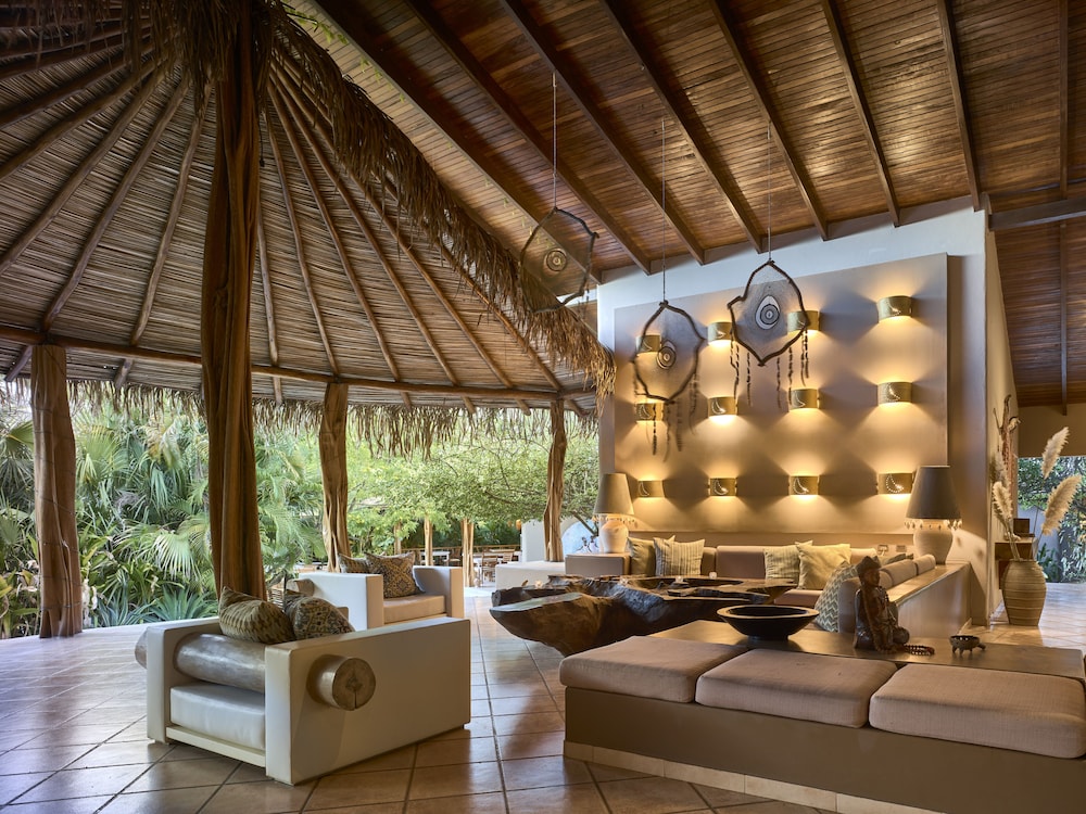Cala Luna Boutique Hotel & Villas