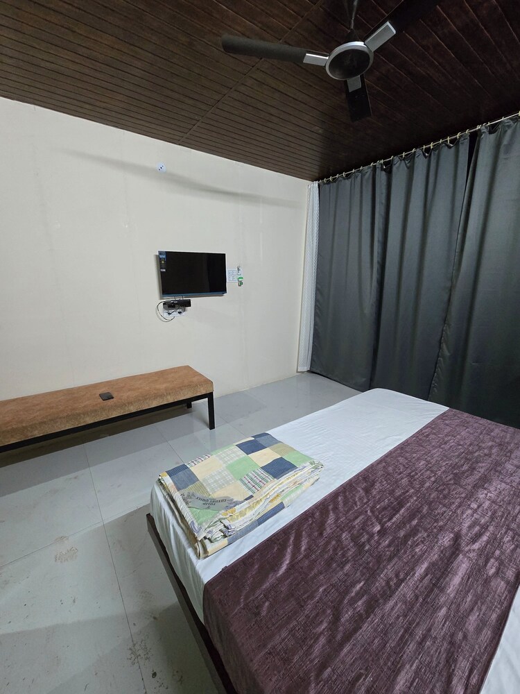 SHYAM RESORT