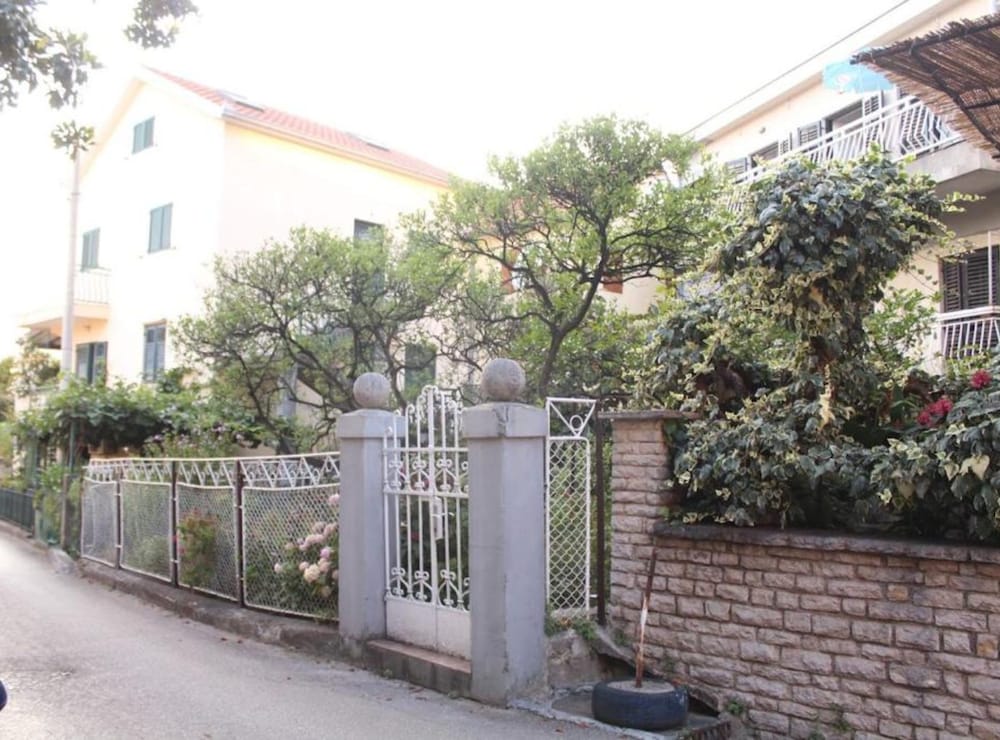 City & Sea Escape A Perfect Stay in Herceg Novi