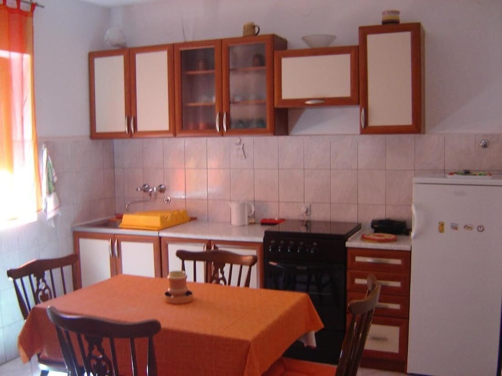 Apartments Grgorinić - Ground Floor view 4