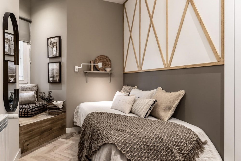 Ojen - 4 Bedrooms in Trafalgar