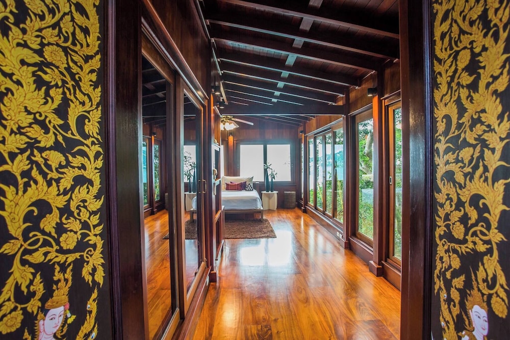 Luxury Seaview 6 Bedrooms With Infinity Pool Villa, Private Gym, Superfast Wifi