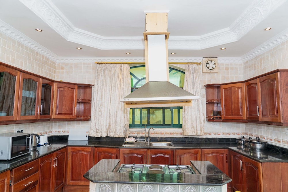 Luxury Residence with Ocean View in Masaki