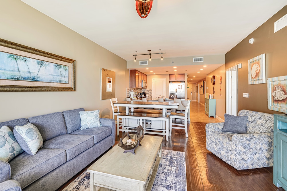 Beachfront Panama City Condo: Walk to Pier Park!