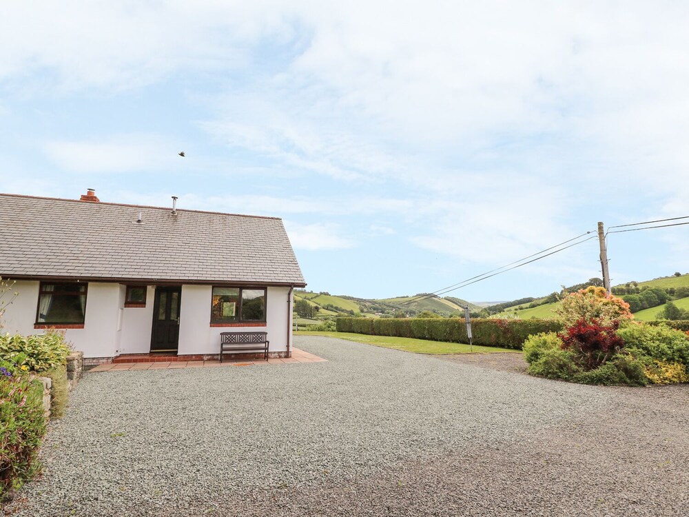 Drainbyrion Farm House