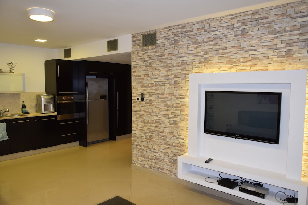 La Palmora Suites