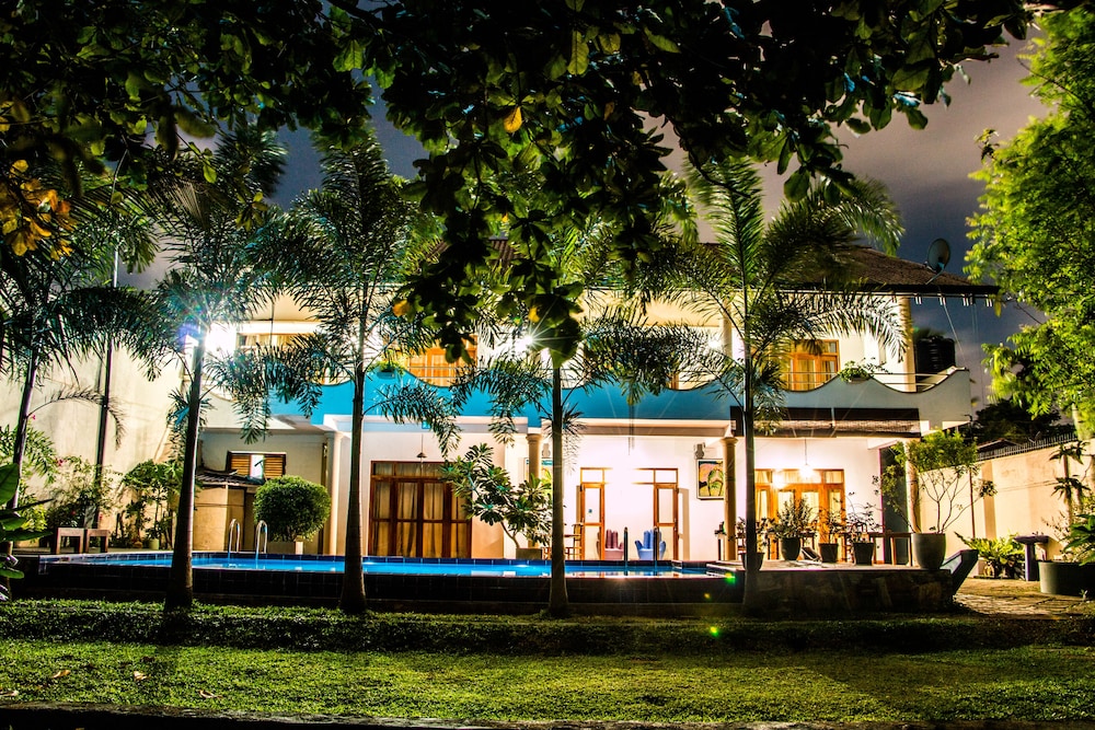 Hotel Riverbank Bentota - Image 1