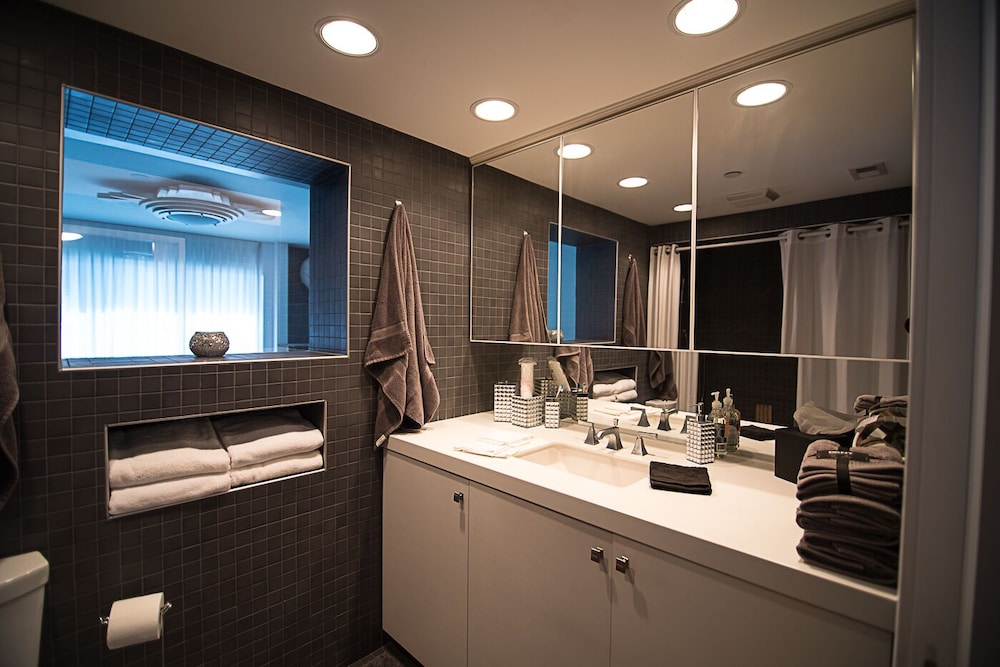 Water Street Retreats