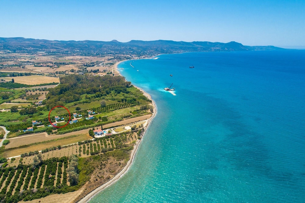 Sun Beach Villa Thio Large Private Pool Walk to Beach A C Wifi Car Not Required - 2840 view 2