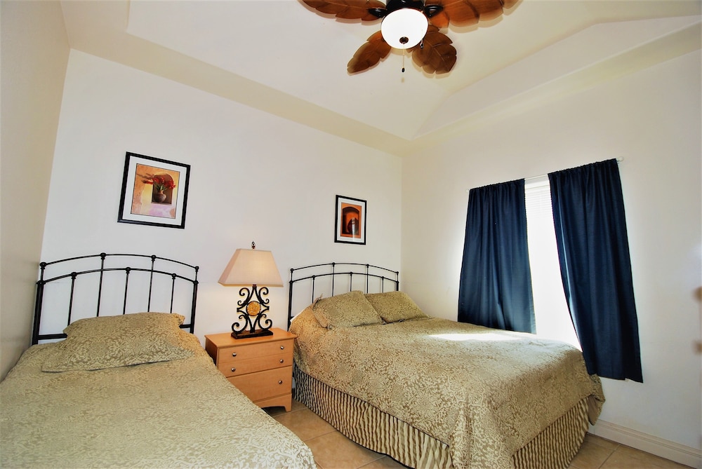 Mar Y Sol Unit #3 2 Bedroom Condo by RedAwning