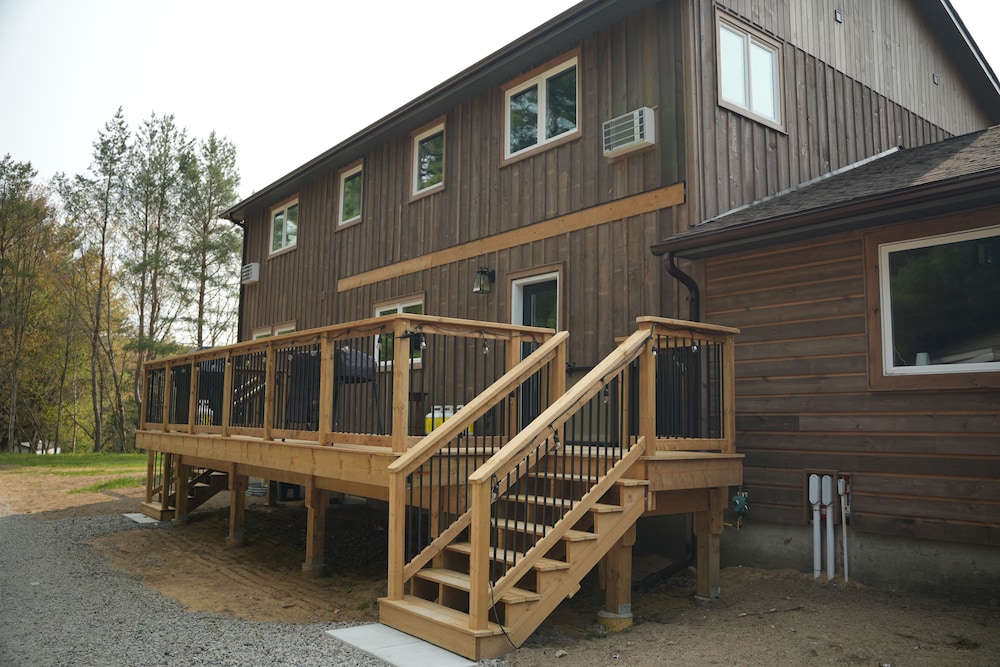 Hollow Valley Resort