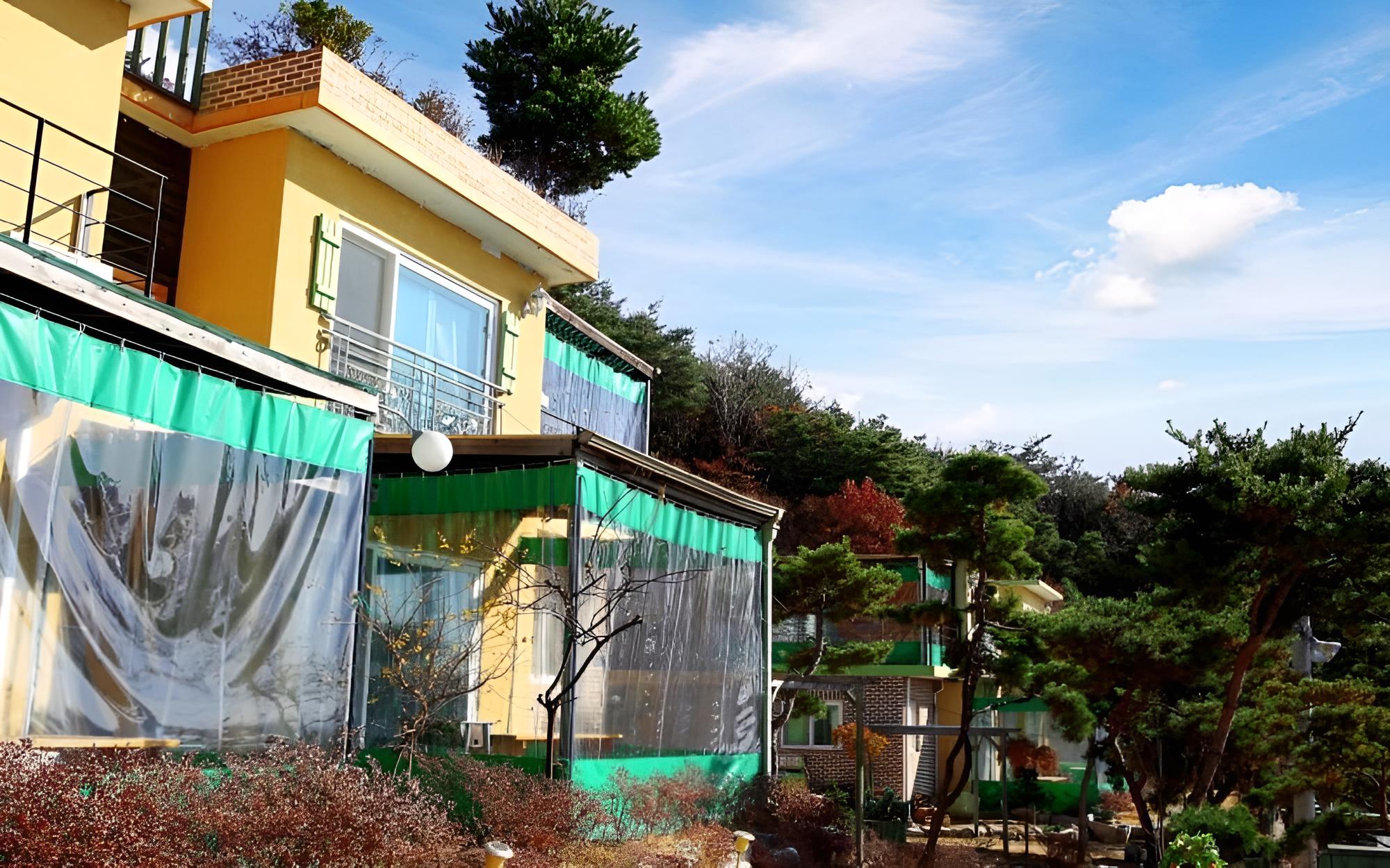 Seokmodo Haebichi Pension