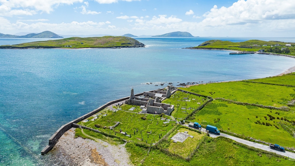 Stone Cottage Holiday Home Ballinskelligs