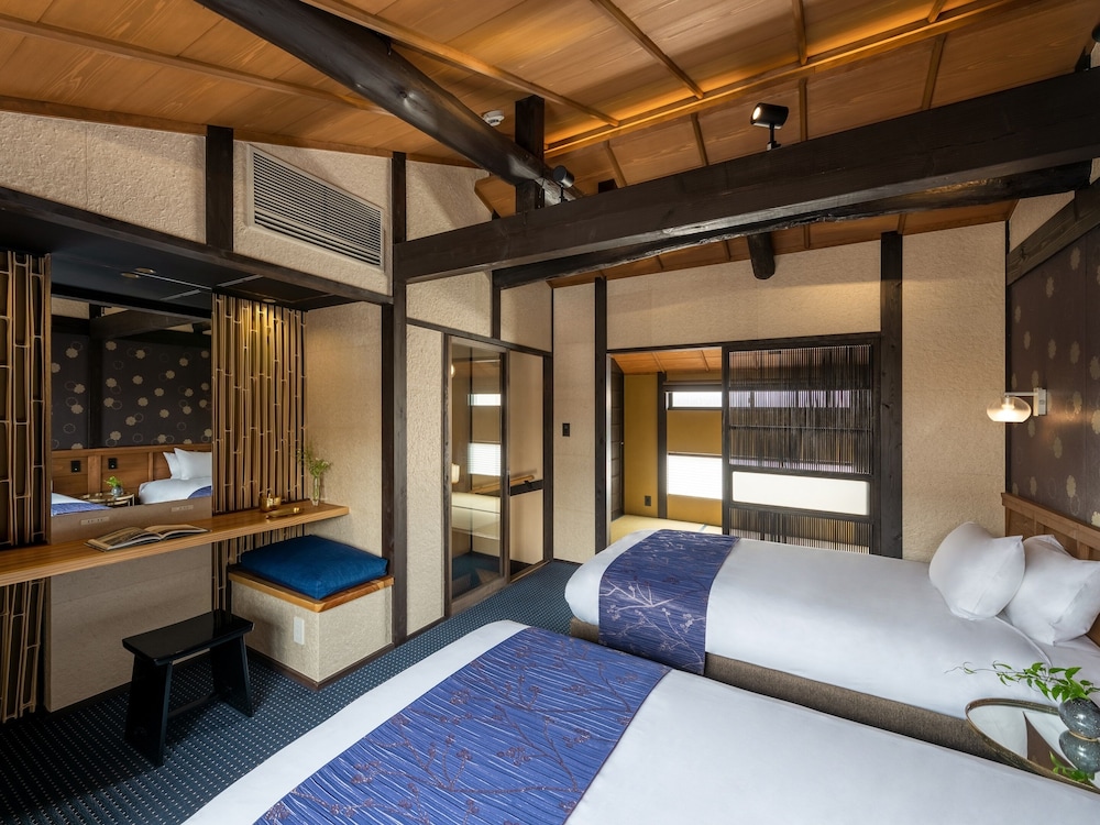 Yorozuha Machiya House view 4