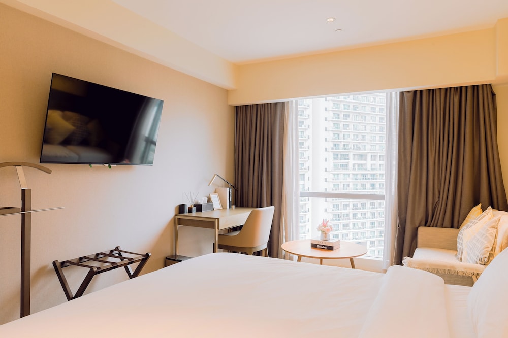 Hotel Residences at Acqua
