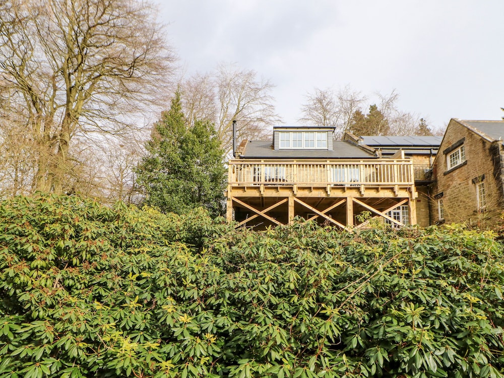 Folly Lodge