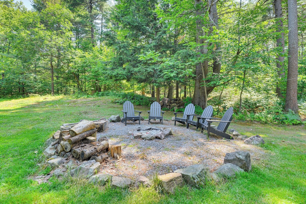 Fishing & Boating Paradise: St Lawrence River Home