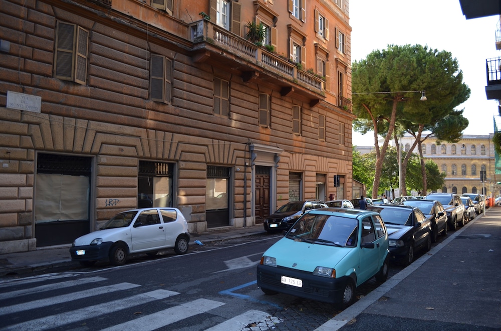 Domus Chiara al Colosseo