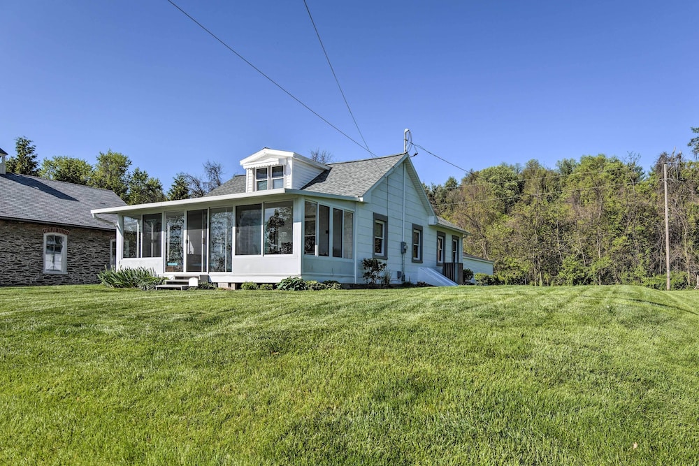 Idyllic Retreat w/ Lake Views - Near Marina!