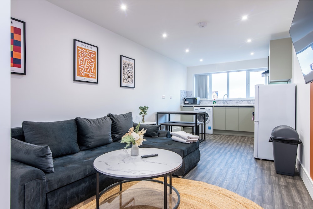 Chapel Street Apartments