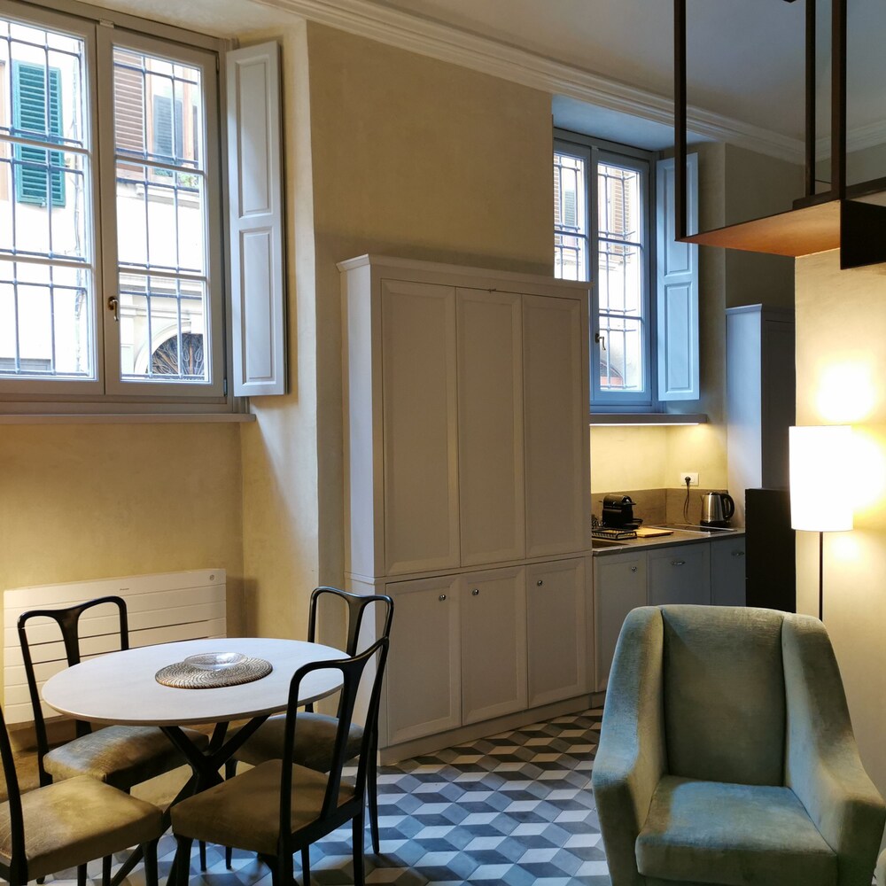 Mezzo 46 in Firenze With 2 Bedrooms and 2 Bathrooms