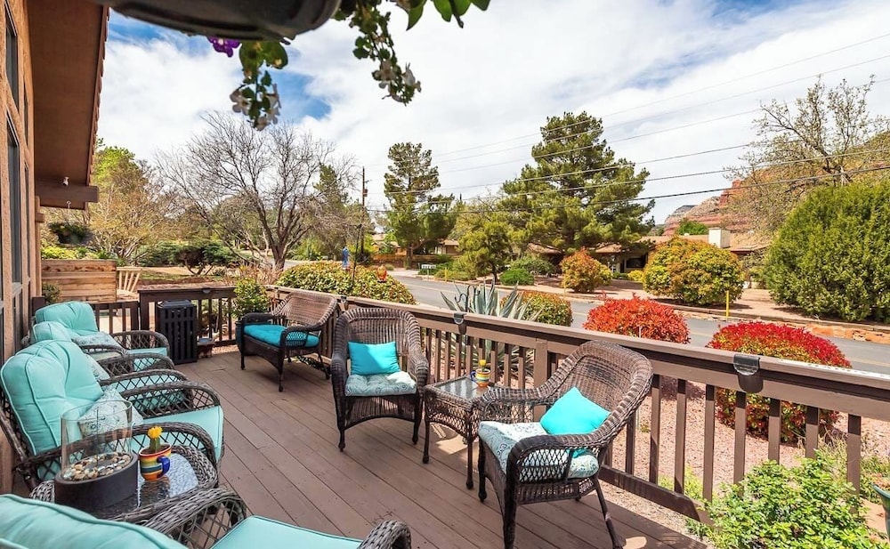 Whispering Creek B&B