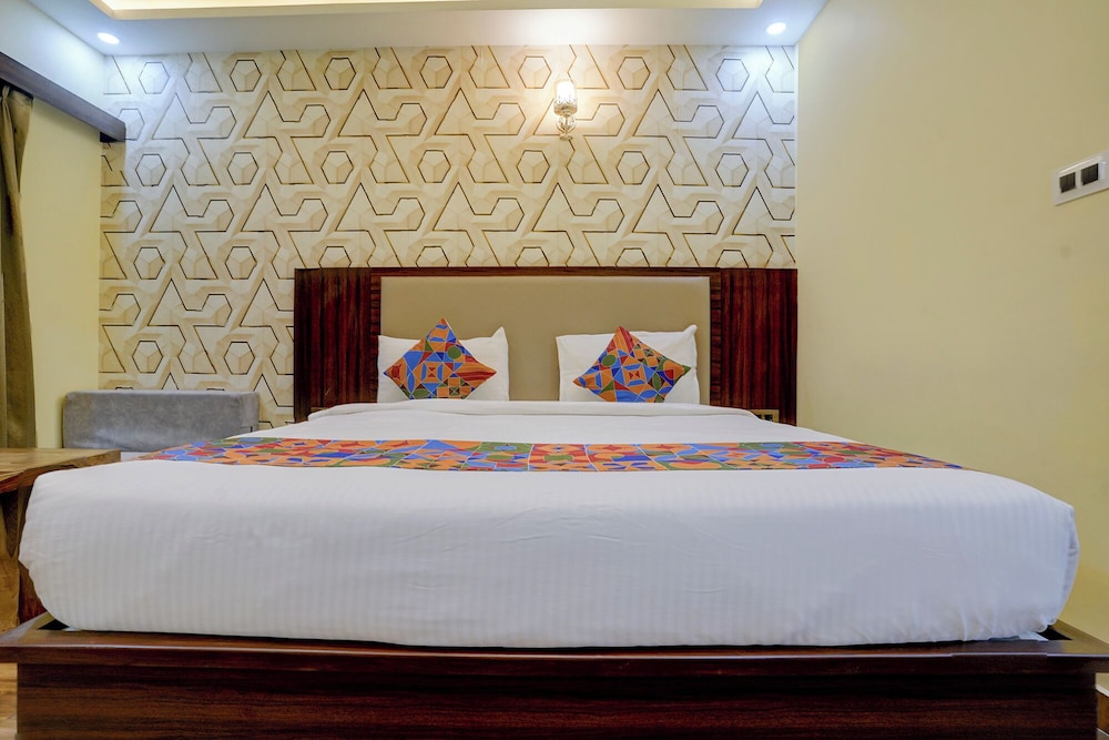 FabHotel Prime SN Blue