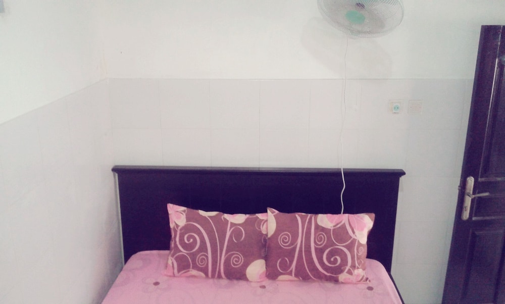 Swandewi Homestay
