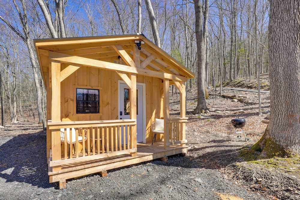 Close to Trails: Studio w/ Water Views
