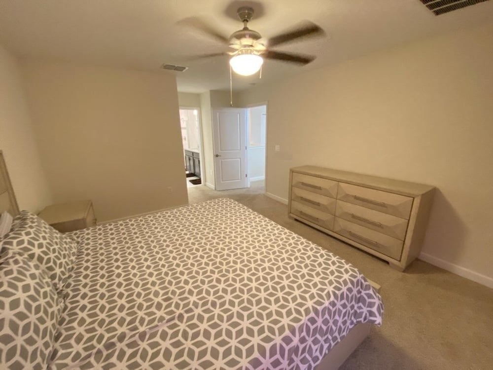Luxurious 6br Villa In Champions Gate Pool, Spa & Near Disney 6 Bedroom Villa