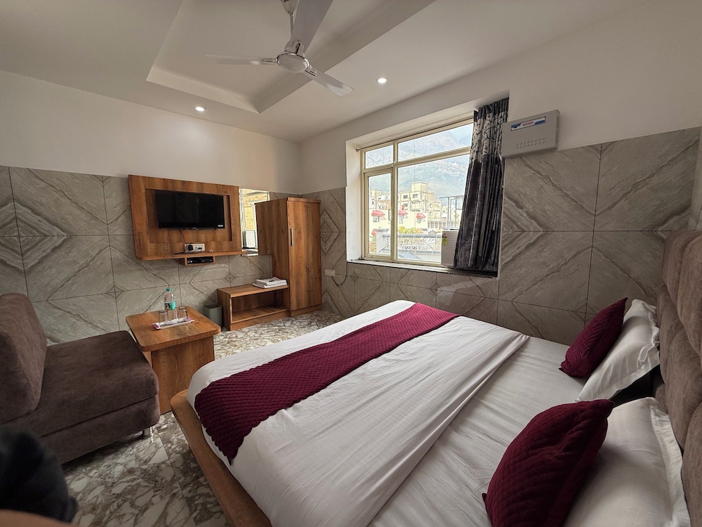 The Srishti Inn