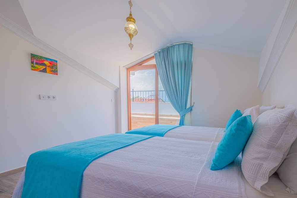 Myra Villa 1 view 5