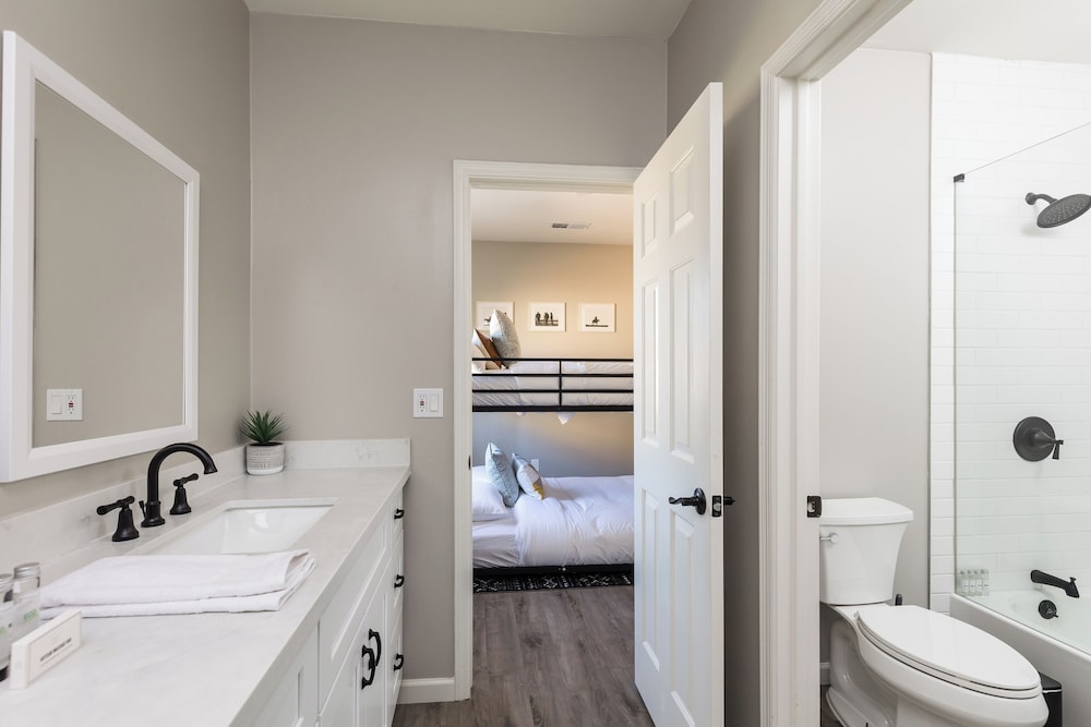 Sereno - Sparkling Pool - Near Scottsdale Quarter