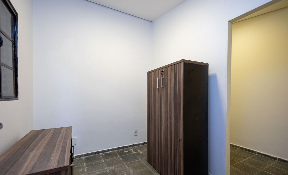 Charming House w/ BBQ in Vila Planalto Act029