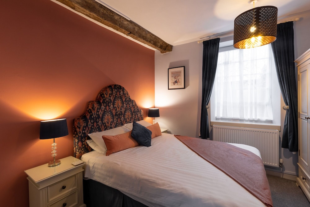 Bridgwater Vacations - The Old Vicarage - Property Image 3