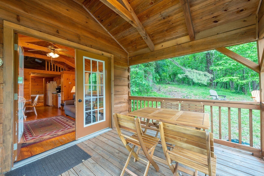 Engadine Inn  Cabins - Property Image 133