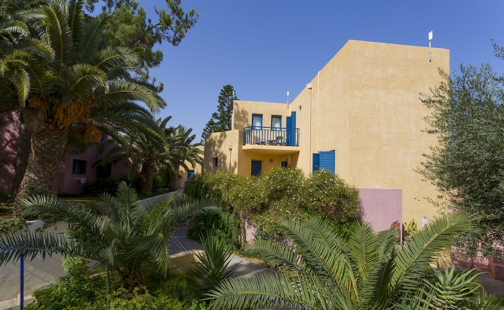 Dessole Dolphin Bay Resort – All Inclusive