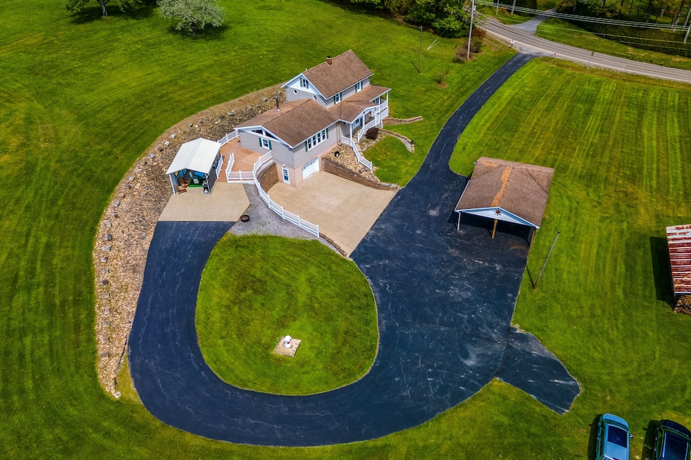 Spacious Pennsylvania Vacation Rental w/ Backyard view 2