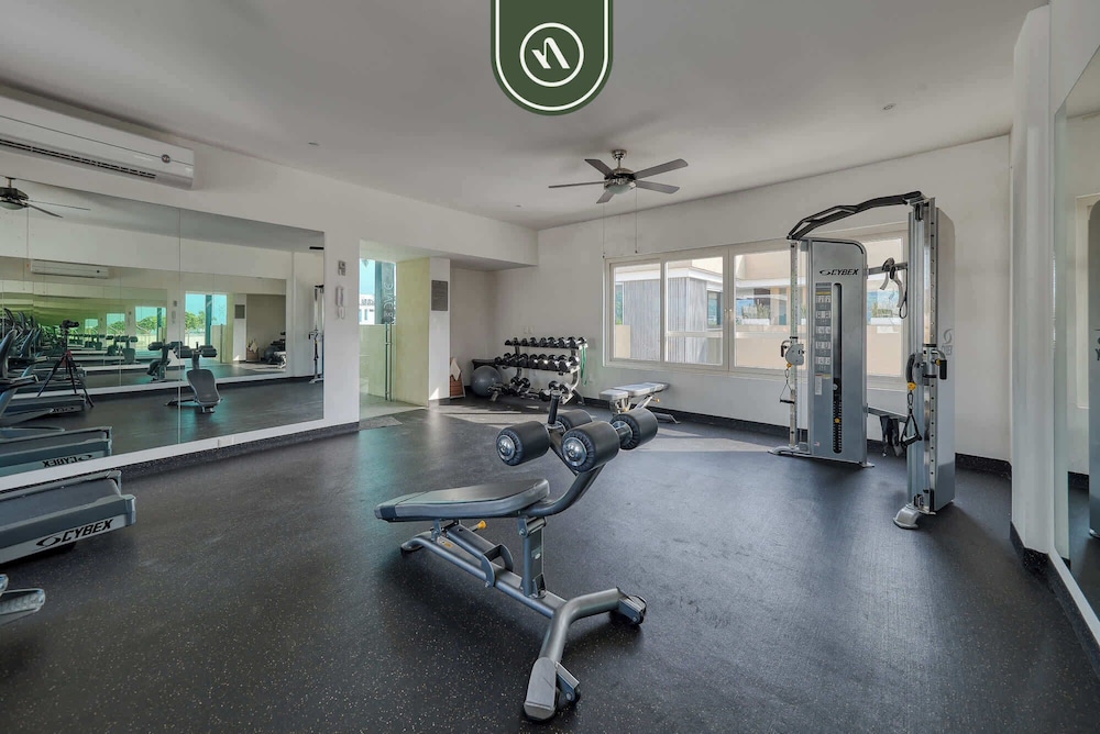 Amazing 1 BR Condo - Zona Romantica - Rooftop Pool
