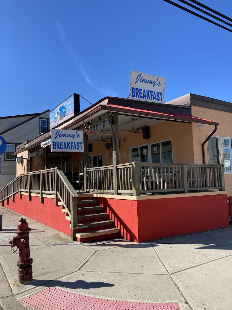 Surfside Motel