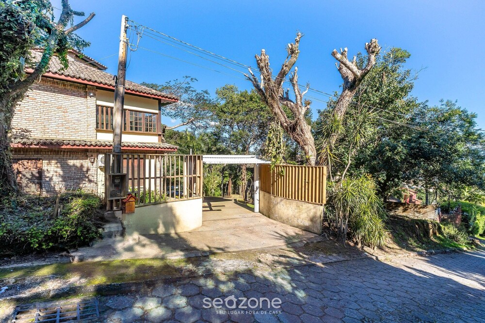 House With BBQ 550m From the Beach Gss0488