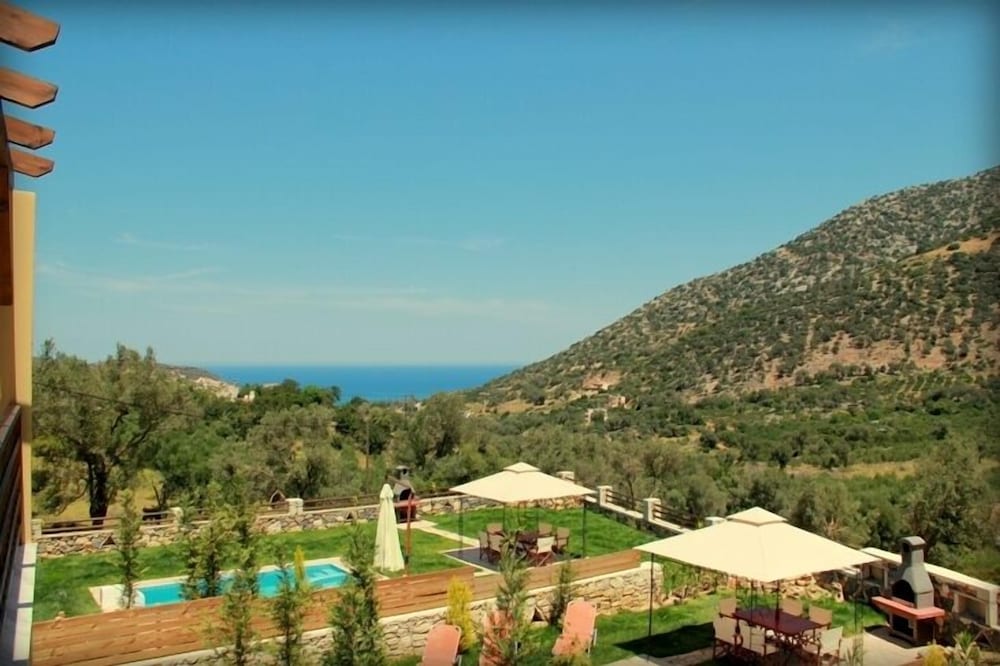 Uphoria Villas