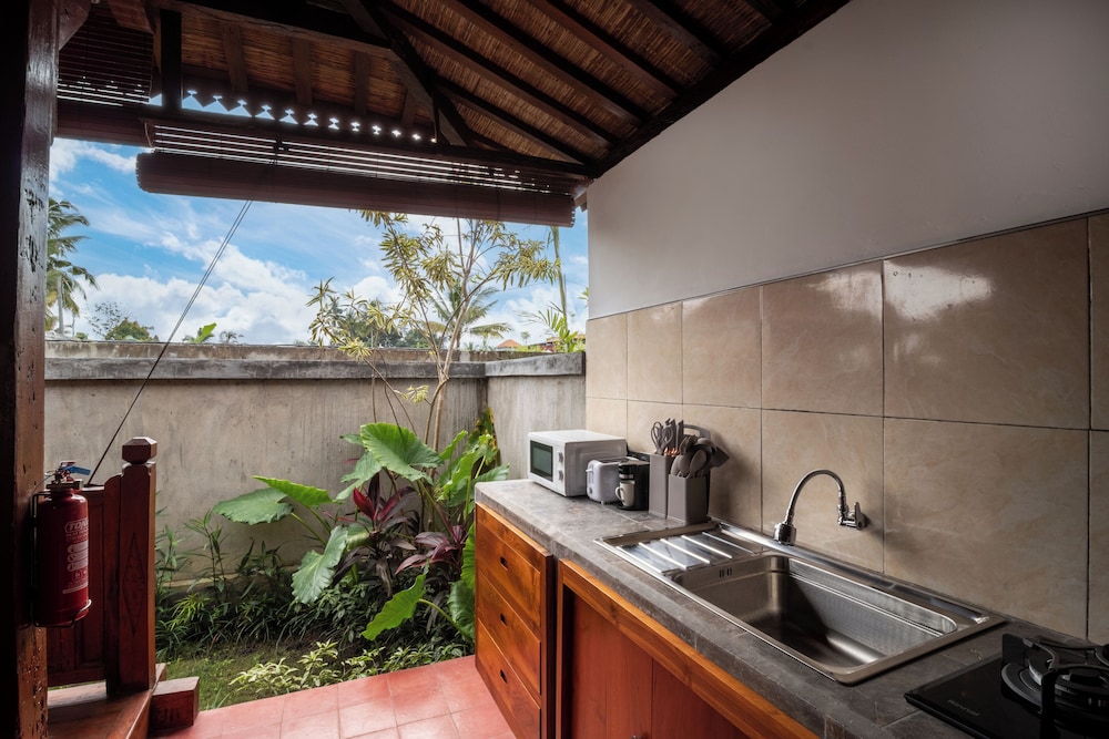 Embun Pagi Wooden Private Villas Ubud