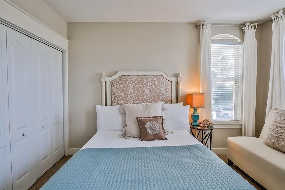 3 by the Sea 3 Bedroom Holiday Home by Five Star Properties