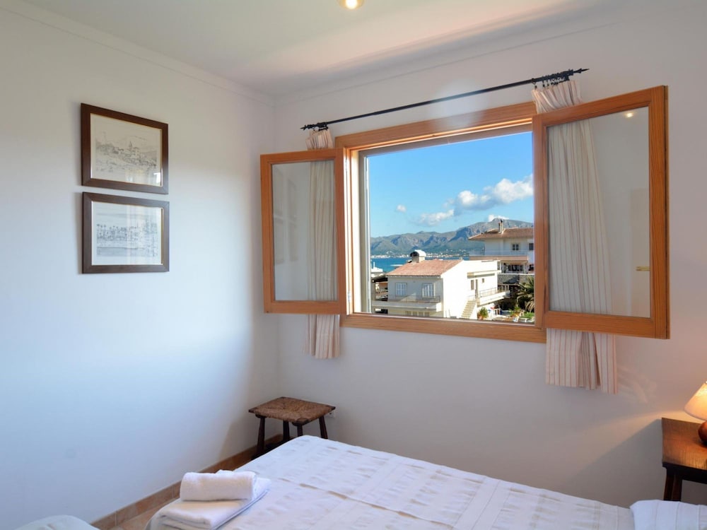 Son Serra Beach Apartment sea Views and Terrace